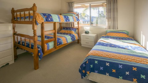 Boomer Crescent 5 Kioloa - Airlie Beach Holiday 2