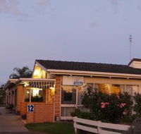 Bordertown Dukes Motorinn - Airlie Beach Holiday
