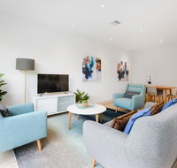 Boutique Stays - Murrumbeena Place 2 - Airlie Beach Holiday