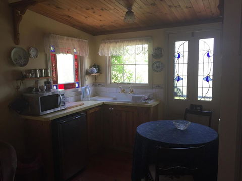 Braeside Garden Cottages - Airlie Beach Holiday 2