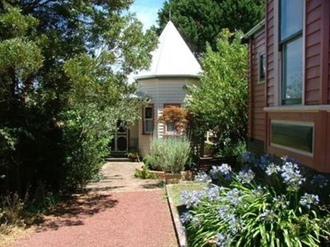 Braeside Garden Cottages - Airlie Beach Holiday 0