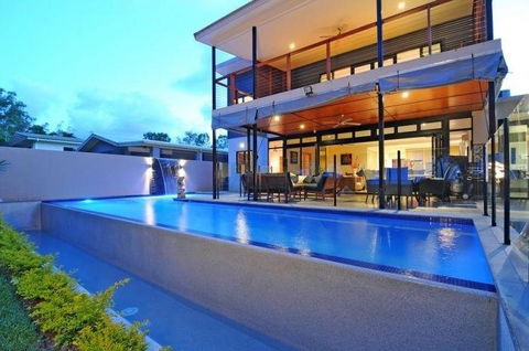 Bramston Beach - Luxury Holiday House - Airlie Beach Holiday 0