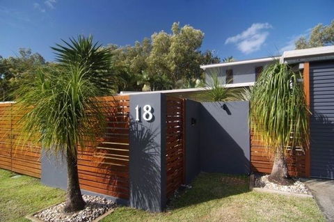 Bramston Beach - Luxury Holiday House - Airlie Beach Holiday 2