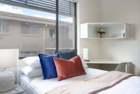 Bright Studio Steps From Westmead Hospital - Airlie Beach Holiday 1
