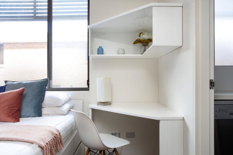 Bright Studio Steps From Westmead Hospital - Airlie Beach Holiday 2