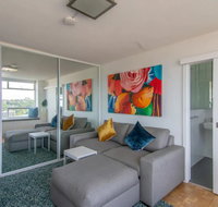 Bright Studio with Amazing City Views - Airlie Beach Holiday