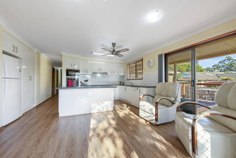 Buckland St 29 Mollymook - Airlie Beach Holiday 1