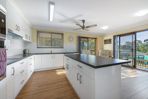 Buckland St 29 Mollymook - Airlie Beach Holiday 0