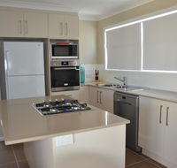 Bunya Vista Accommodation - Airlie Beach Holiday