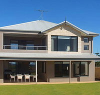Busselton on the Beach - Airlie Beach Holiday