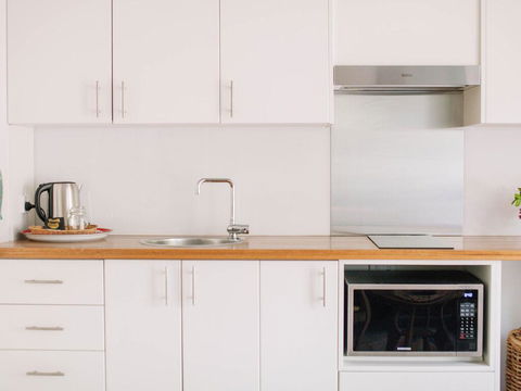 Byron Garden Retreat - Airlie Beach Holiday 2