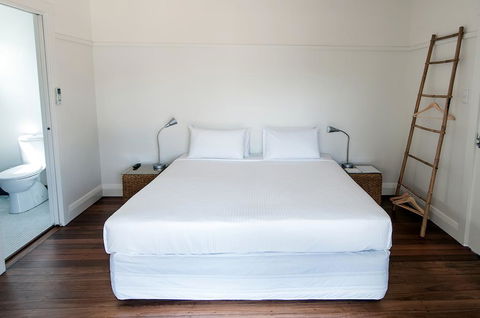 Byron Palms Guesthouse - Airlie Beach Holiday 1