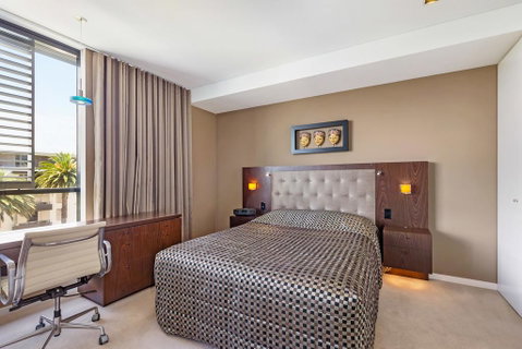 Camperdown Self-Contained Modern One-Bedroom Apartments - Airlie Beach Holiday 3