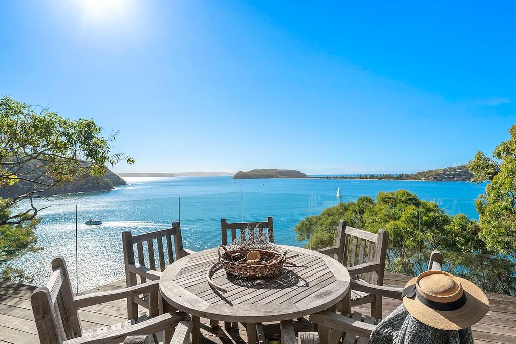 Great Mackerel Beach NSW Airlie Beach Holiday