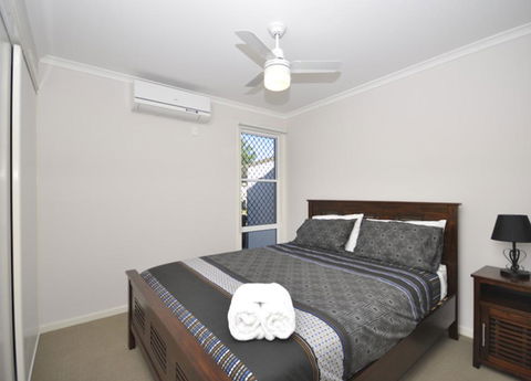 Capricorn Villas - Airlie Beach Holiday 0