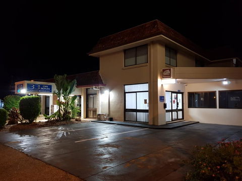 Caravilla Motor Inn - Airlie Beach Holiday 0