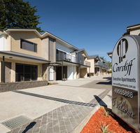 Cardiff Executive Apartments - Airlie Beach Holiday