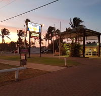 Carnarvon Gateway Motel - Airlie Beach Holiday