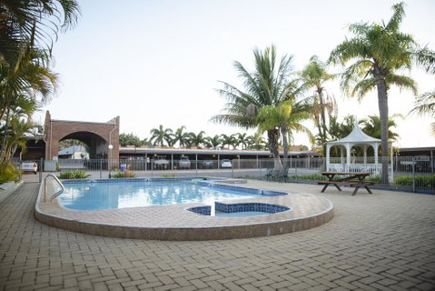 Castle Motor Lodge - Airlie Beach Holiday 3