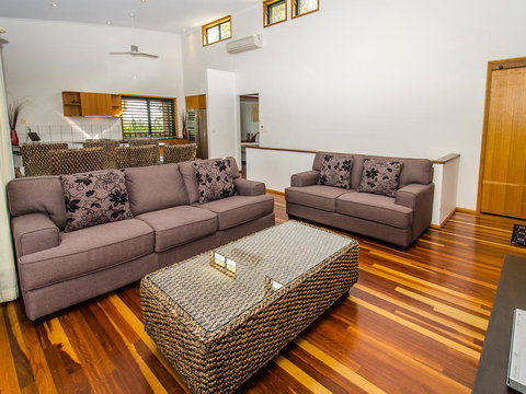 Casuarina Cove 1 - Airlie Beach Holiday 2