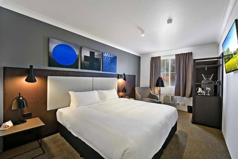 CKS Sydney Airport Hotel (formerly Quality Hotel) - Airlie Beach Holiday 0