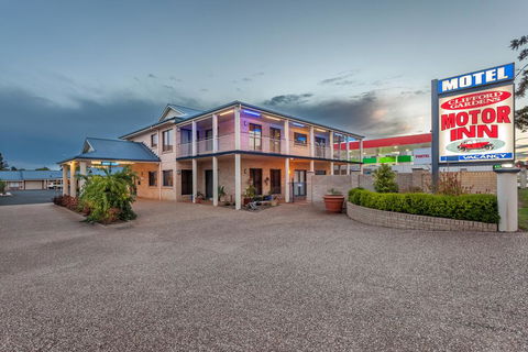 Clifford Gardens Motor Inn - Airlie Beach Holiday 0