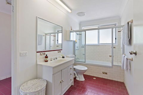 Clifford Park Holiday Motor Inn - Airlie Beach Holiday 3