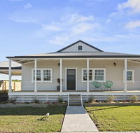 Cloverdale Cottage - Airlie Beach Holiday