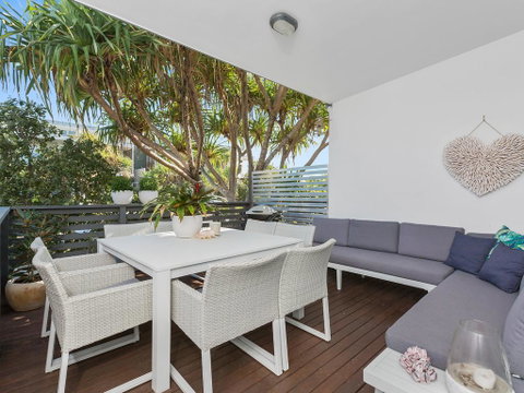 COASTAL CHIC @ CASUARINA - Airlie Beach Holiday 1