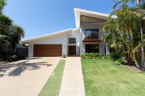COASTAL SOUL - Airlie Beach Holiday 3
