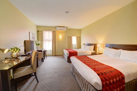 Comfort Inn & Suites City Views - Airlie Beach Holiday 1