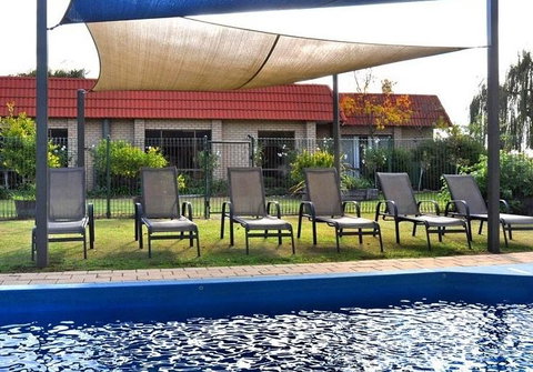 Comfort Inn Busselton River Resort - Airlie Beach Holiday 2