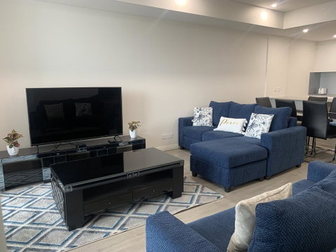 Comfortable & Convenient Living Close To Airport - Airlie Beach Holiday 3