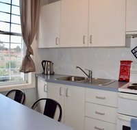 Comfortable Apartment In Trendy Haberfield - Airlie Beach Holiday