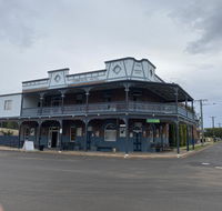 Commercial Hotel Curlewis - Airlie Beach Holiday