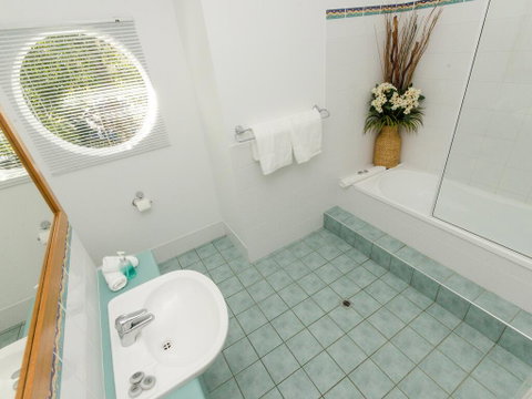 Compass Point - Airlie Beach Holiday 3