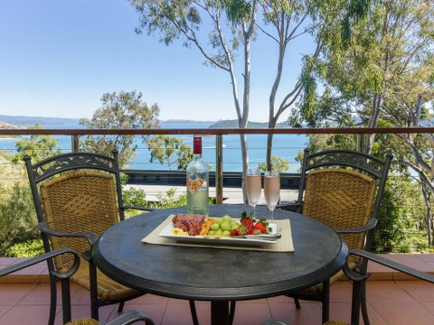 Compass Point - Airlie Beach Holiday 0