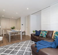 Convenience and luxury in Carnegie - Airlie Beach Holiday