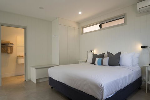 Cooper's Country Lodge - Airlie Beach Holiday 0