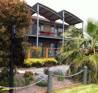 Corinella On The Esplanade Bed  Breakfast - Airlie Beach Holiday