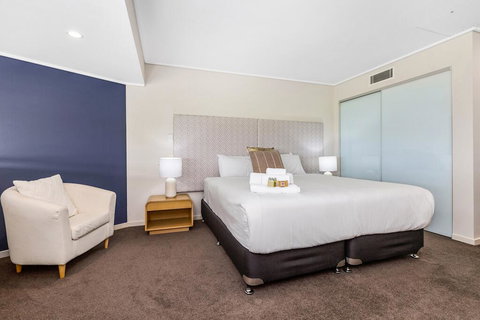 Corporate Boardies @ Bells Boulevard - Airlie Beach Holiday 2