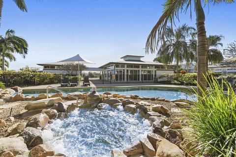 Corporate Boardies @ Gunnamatta Ave - Airlie Beach Holiday 0