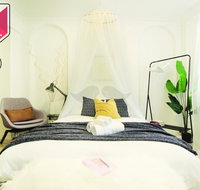 Cosy Home in the Heart of Sydney - Airlie Beach Holiday