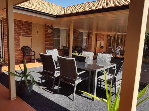 Cotswold Motor Inn - Airlie Beach Holiday 2