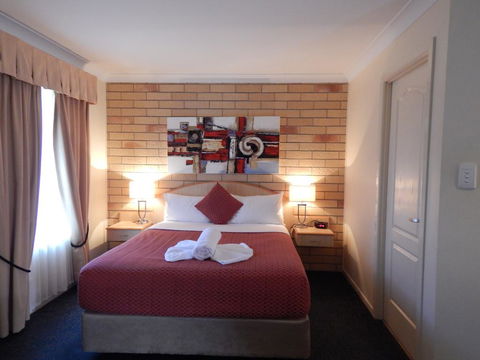 Cotswold Motor Inn - Airlie Beach Holiday 1