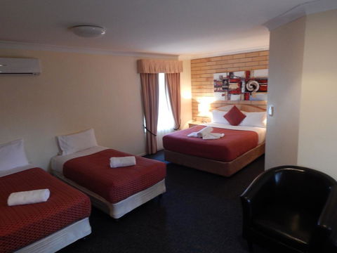 Cotswold Motor Inn - Airlie Beach Holiday 3