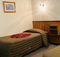 County Lodge Motor Inn - Airlie Beach Holiday