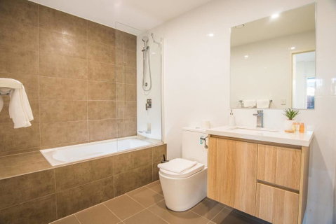 Cozy One Bed APT Closes To Airport In Arncliffe - Airlie Beach Holiday 1