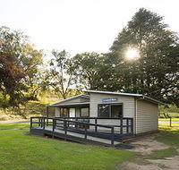 Dargo River Inn - Airlie Beach Holiday