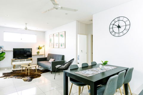 Darwin City Chic@Kube Apartments - Airlie Beach Holiday 2